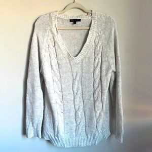 Woman’s size large gray, banana republic, V-neck sweater